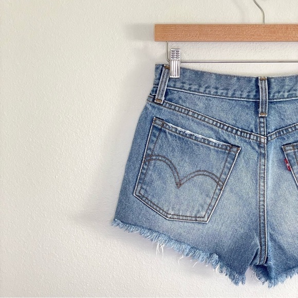 Levi’s Wedgie High Rise Distressed Denim Cutoff Short Havana Affair 26 - 27 - Picture 6 of 12
